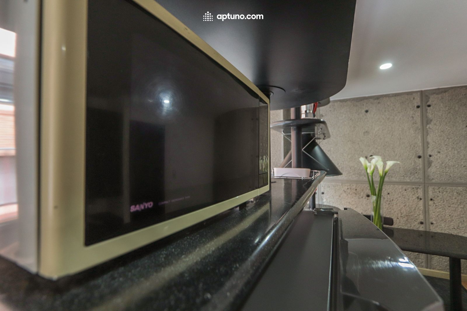 Apartamento en arriendo Santa Bárbara Occidental 32 m² - $ 1.500.000