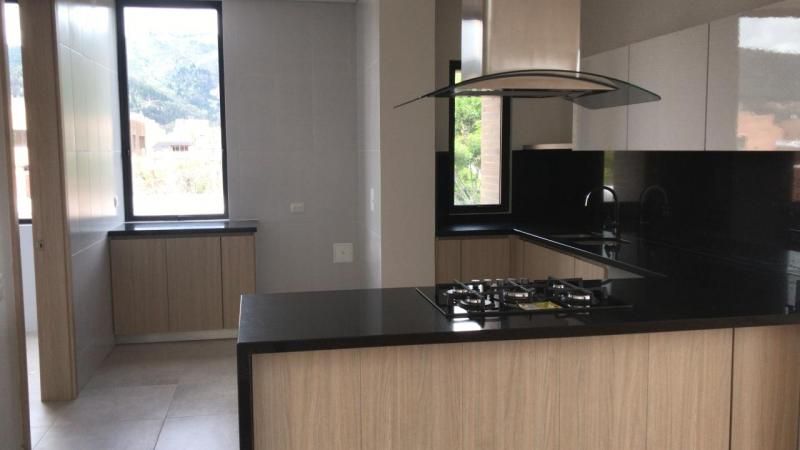 Apartamento en arriendo La Carolina 205 m² - $ 12.000.000