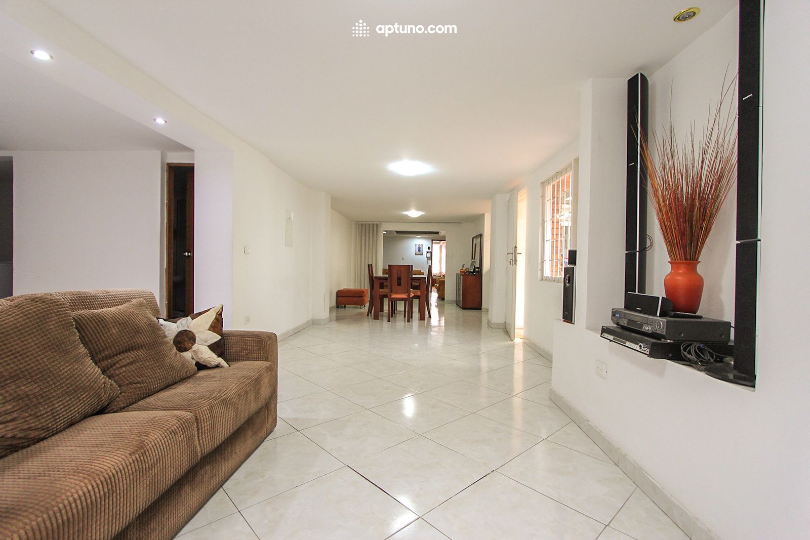 Casa en arriendo Puente Largo Casa en arriendo Puente Largo 380 m² - $ 8.000.000