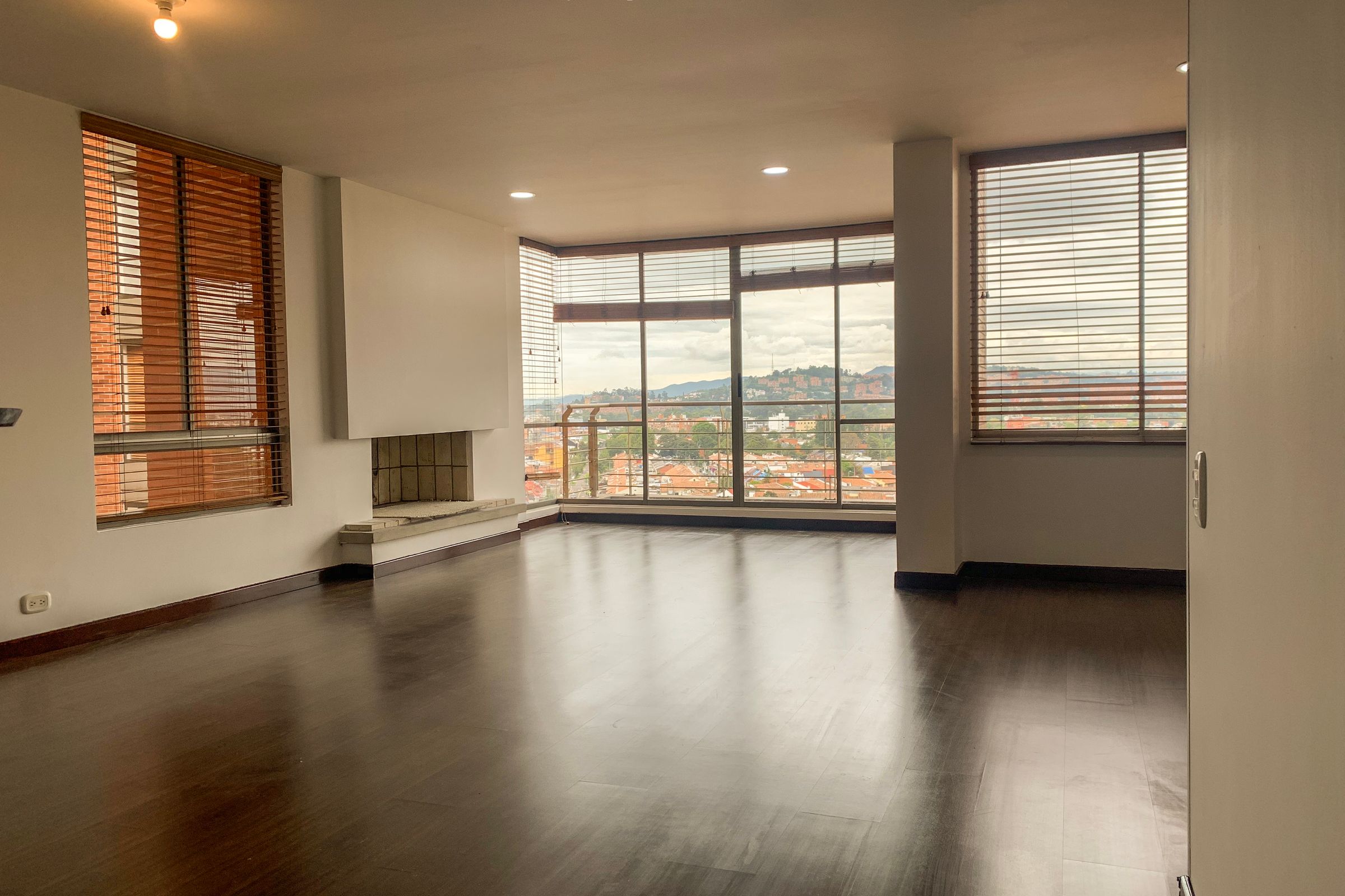 Apartamento en arriendo Andes Norte 110 m² - $ 2.800.000