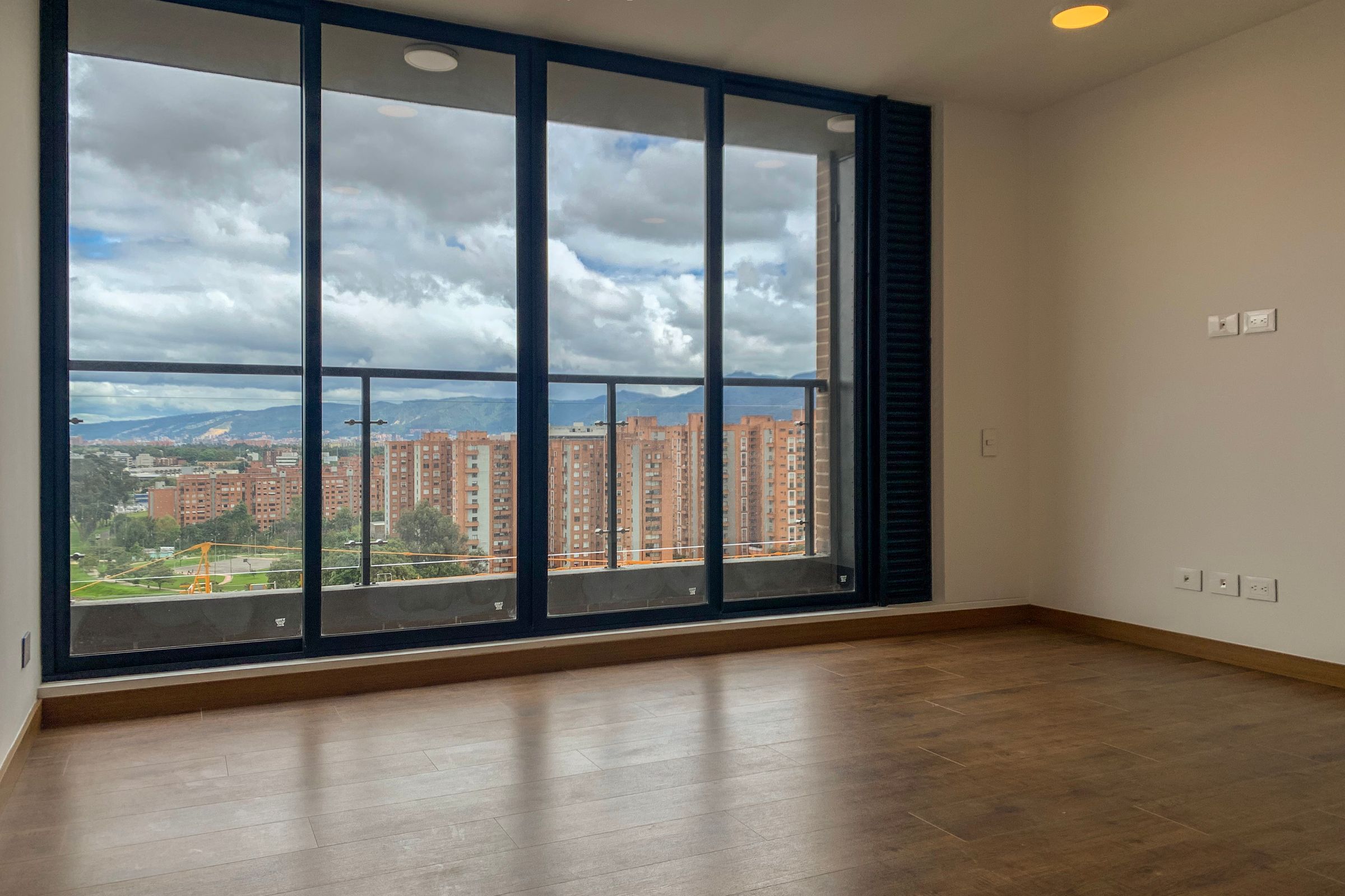 Apartamento en arriendo Centro Industrial 77 m² - $ 2.300.000