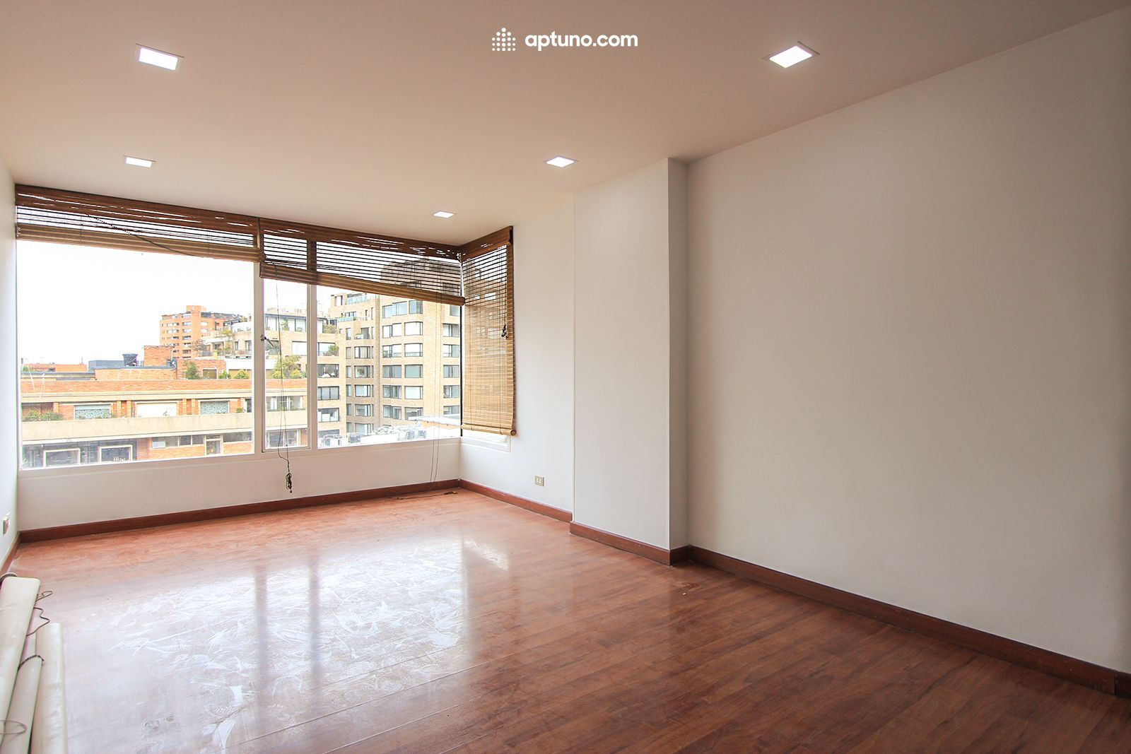 Apartamento en arriendo Los Rosales Apartamento en arriendo Los Rosales 98 m² - $ 2.000.000