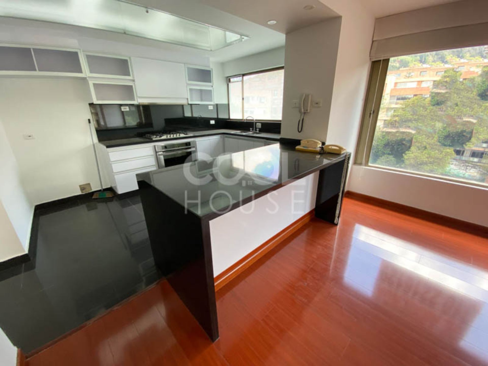 Apartamento en arriendo El Virrey Apartamento en arriendo El Virrey 224 m² - $ 9.000.000