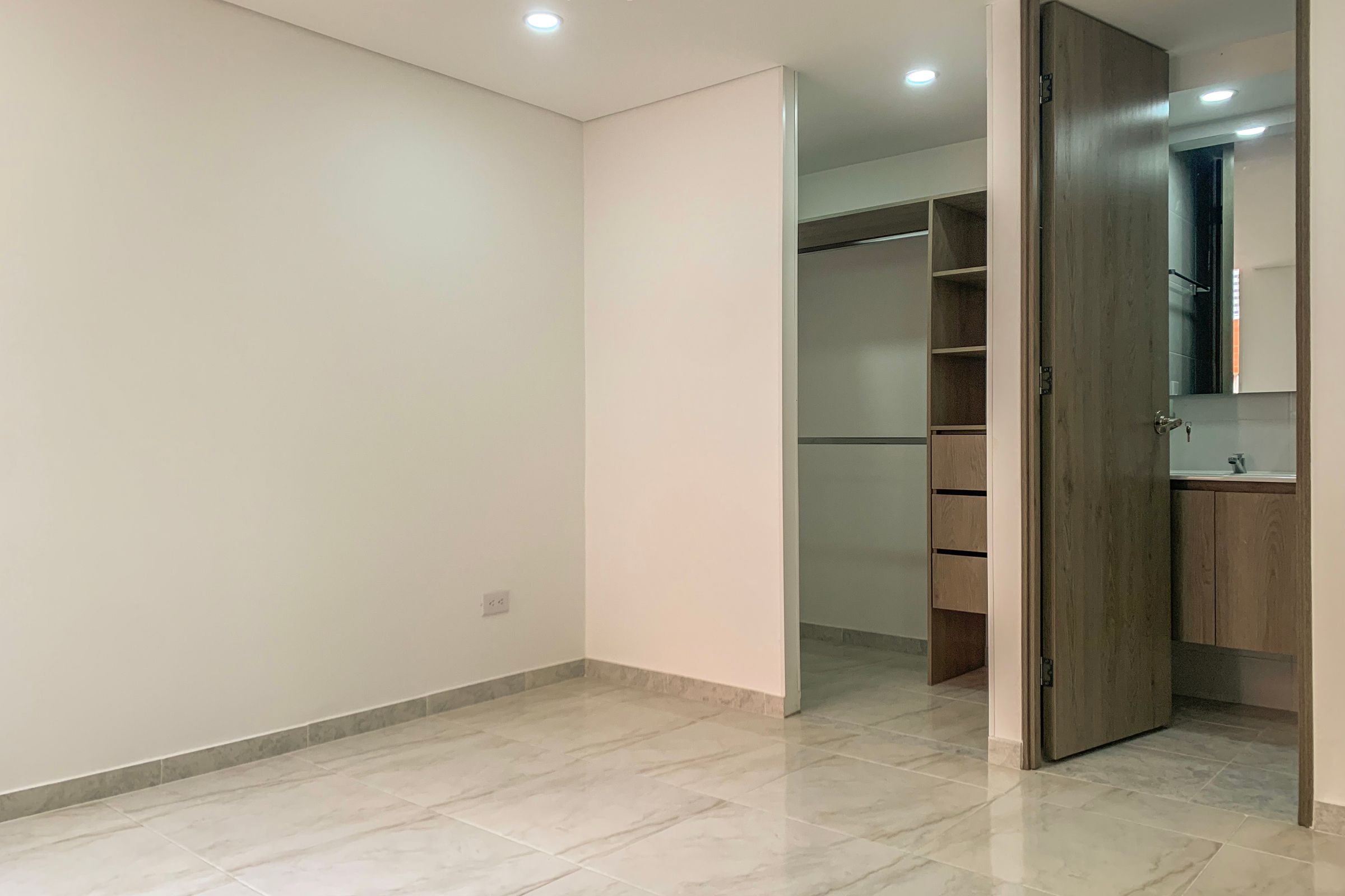 Apartamento en arriendo Madrid 64 m² - $ 1.000.000