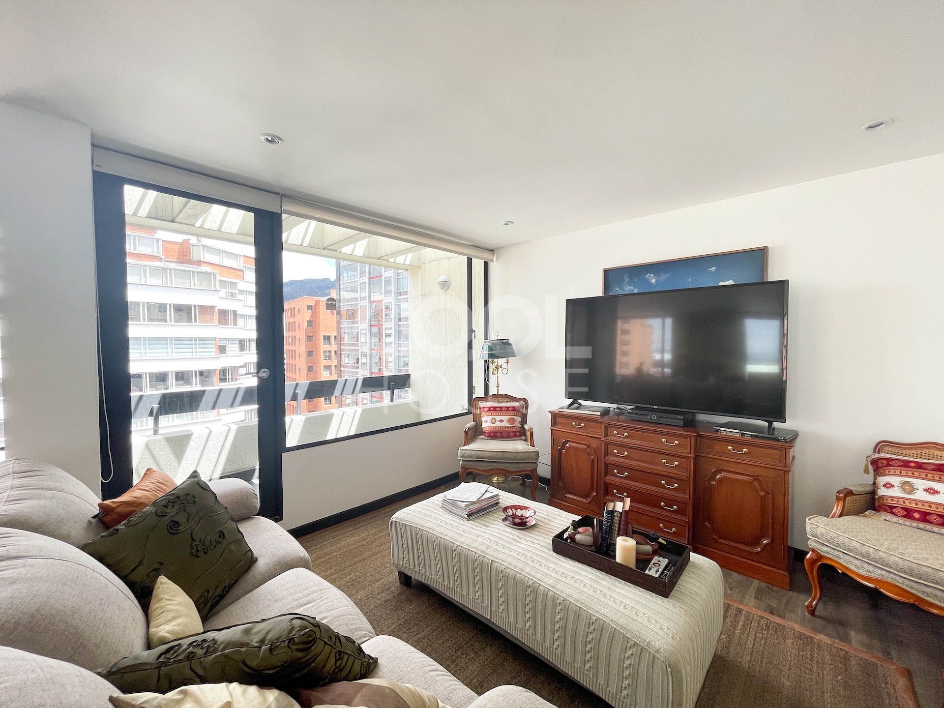 Apartamento en arriendo El Nogal 250 m² - $ 14.000.000