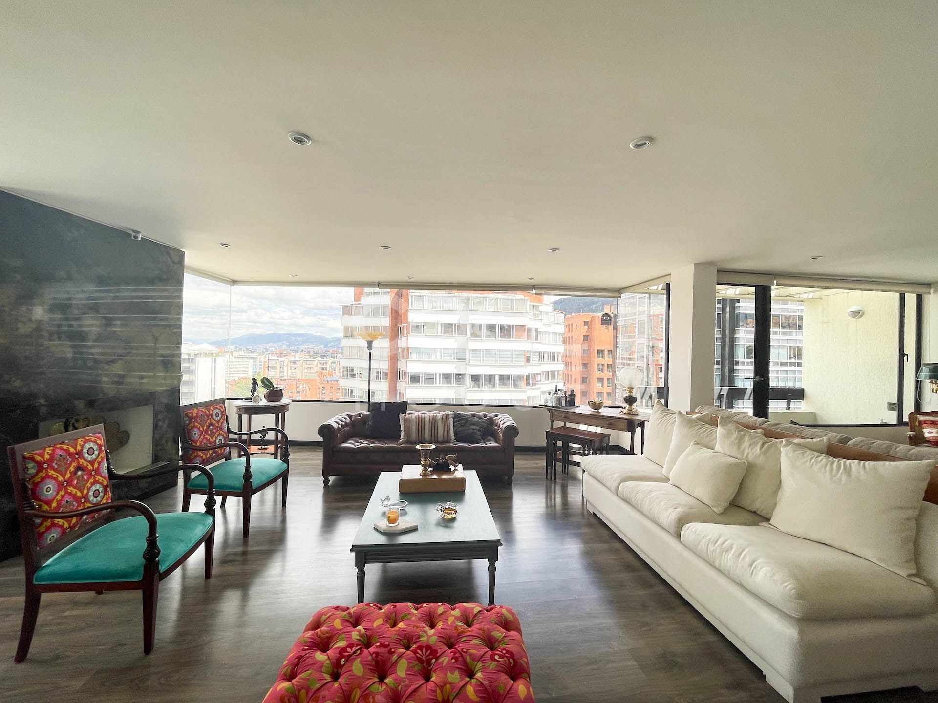 Apartamento en arriendo El Nogal 250 m² - $ 14.000.000