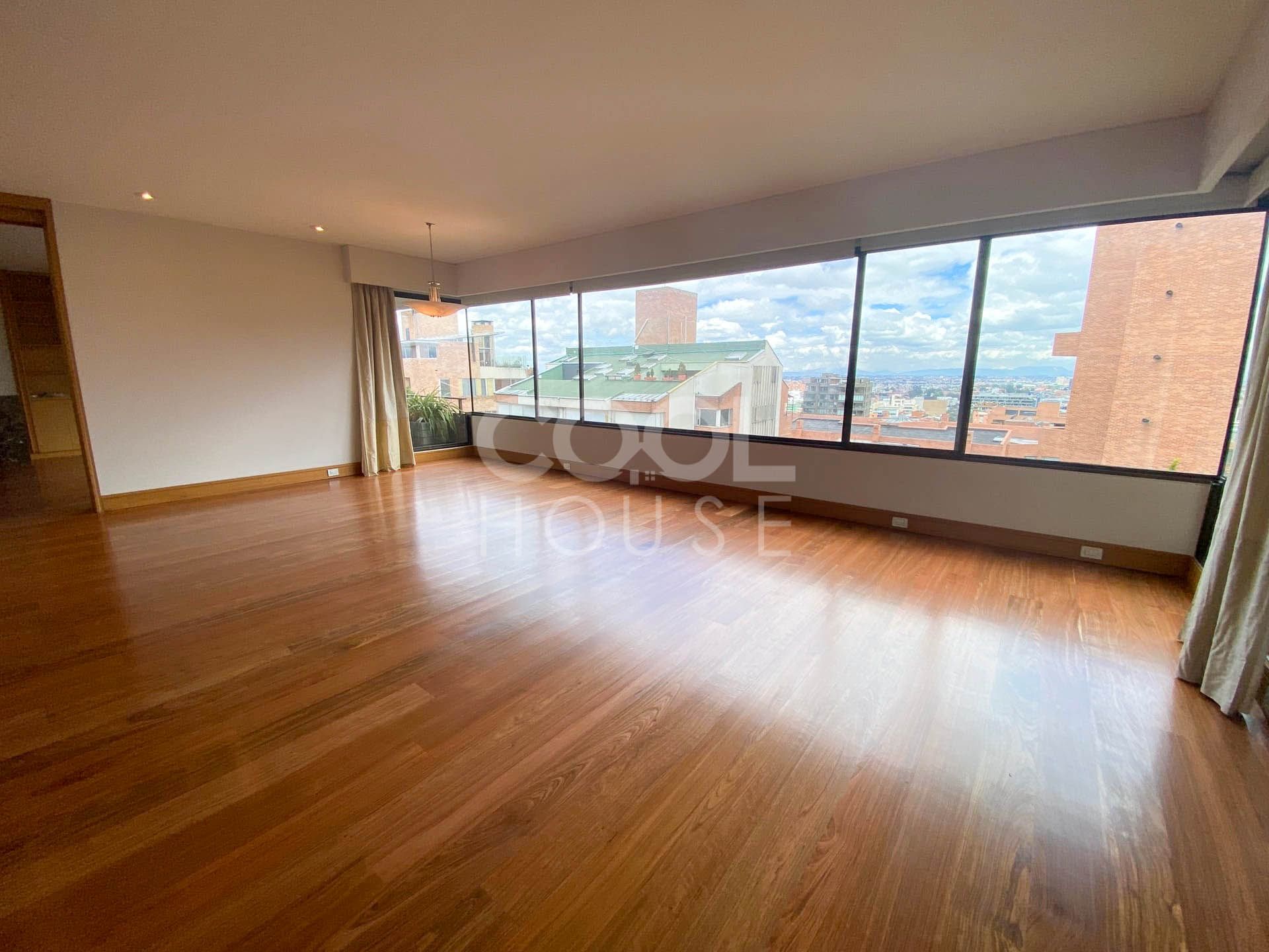 Apartamento en arriendo Los Rosales Apartamento en arriendo Los Rosales 323 m² - $ 18.800.000