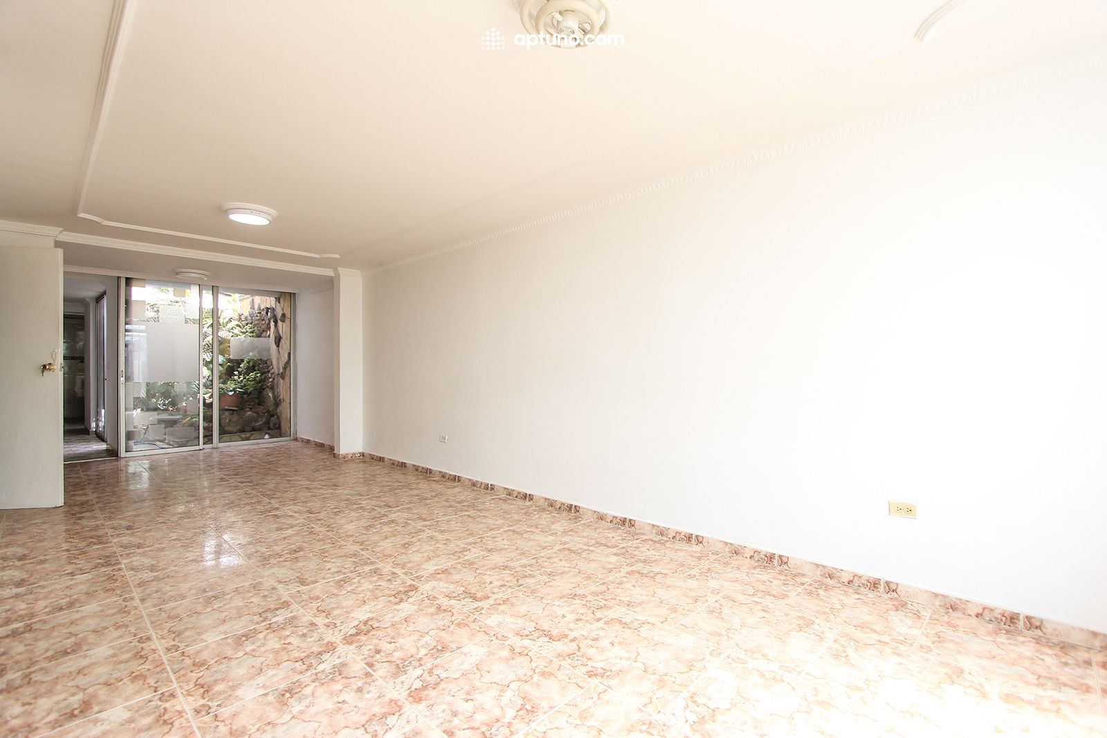 Casa en arriendo La Esmeralda Casa en arriendo La Esmeralda 300 m² - $ 4.000.000