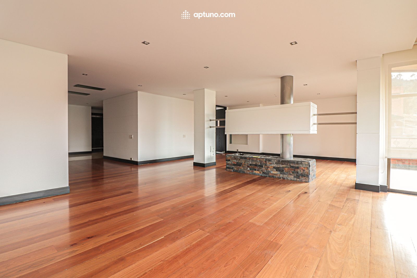 Apartamento en arriendo Bosque de Pinos I 324 m² - $ 10.500.000