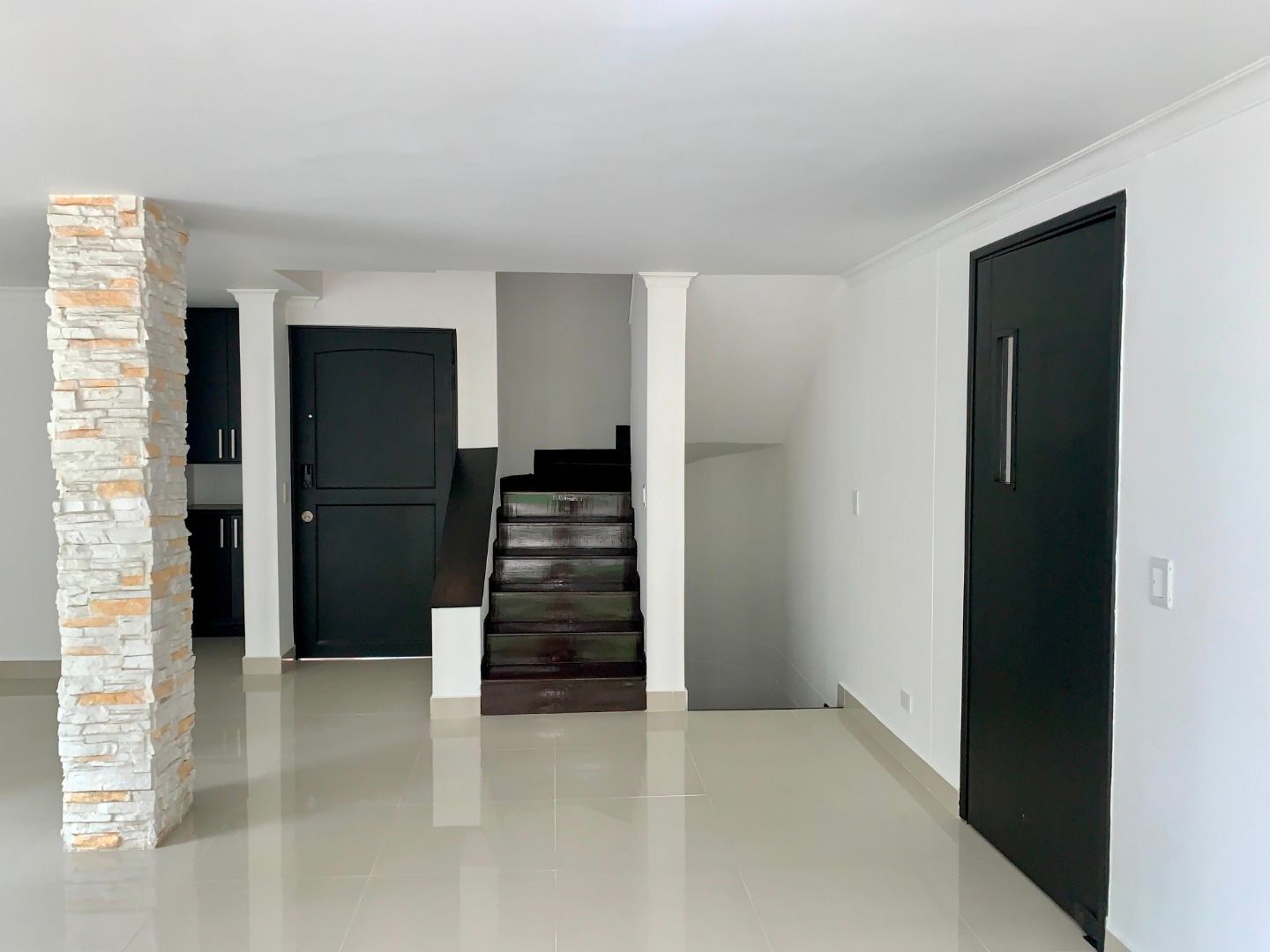 Casa en arriendo El Tesoro Casa en arriendo El Tesoro 380 m² - $ 8.000.000