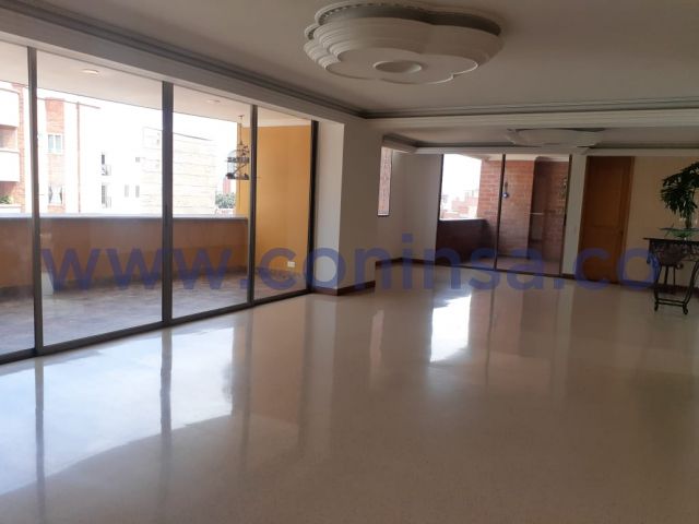 Apartamento en arriendo Laureles Apartamento en arriendo Laureles 220 m² - $ 5.000.000