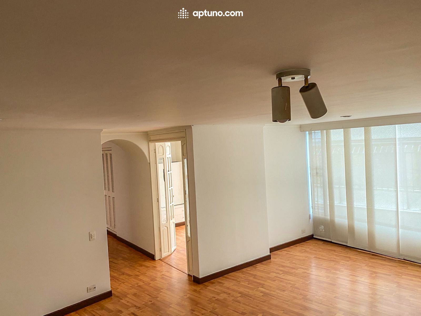 Apartamento en arriendo Santa Bárbara Central 90 m² - $ 3.000.000,00
