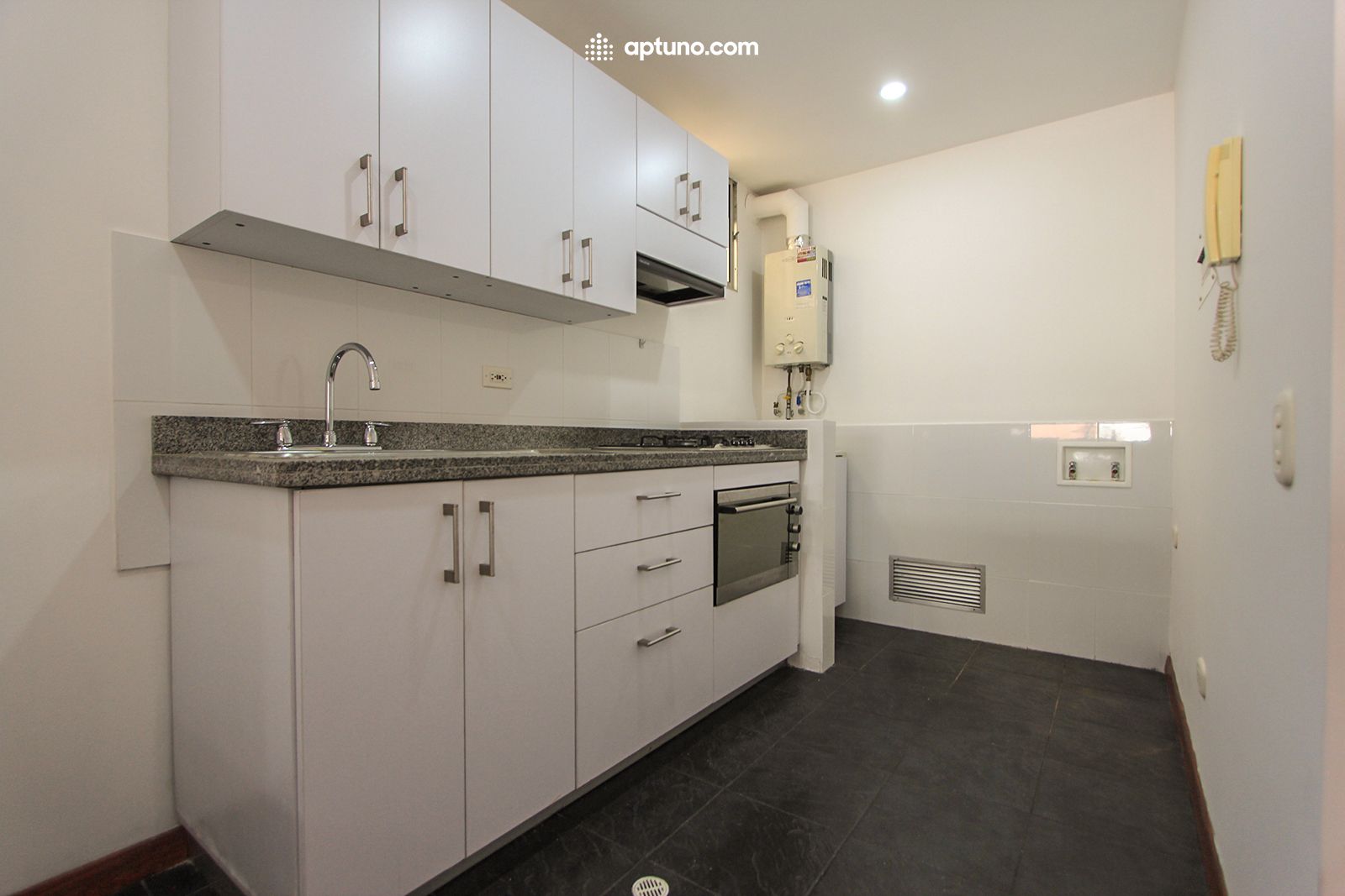 Apartamento en arriendo Los Cedros Apartamento en arriendo Los Cedros 71 m² - $ 2.000.000