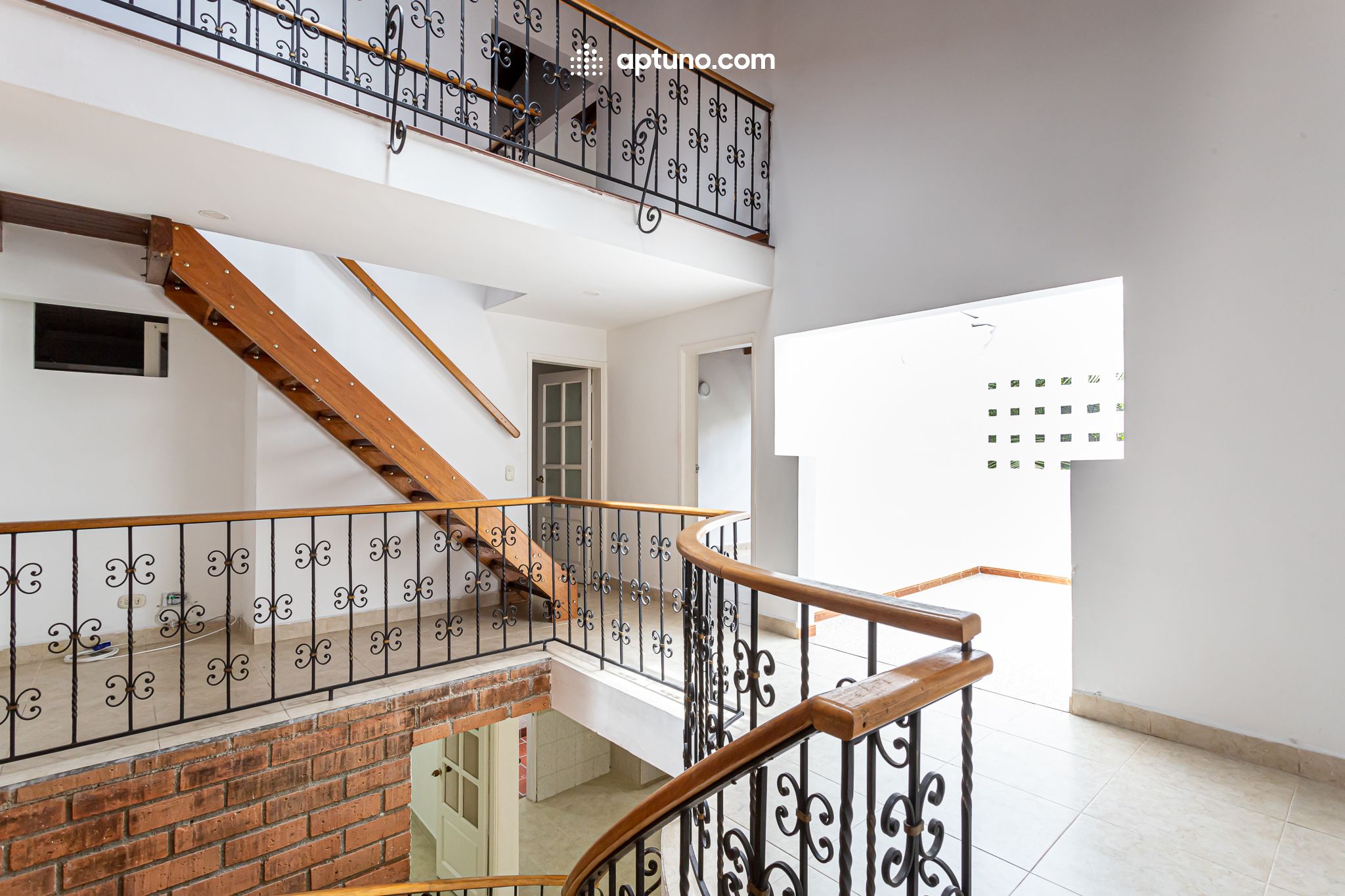 Casa en arriendo Sabaneta 280 m² - $ 4.200.000