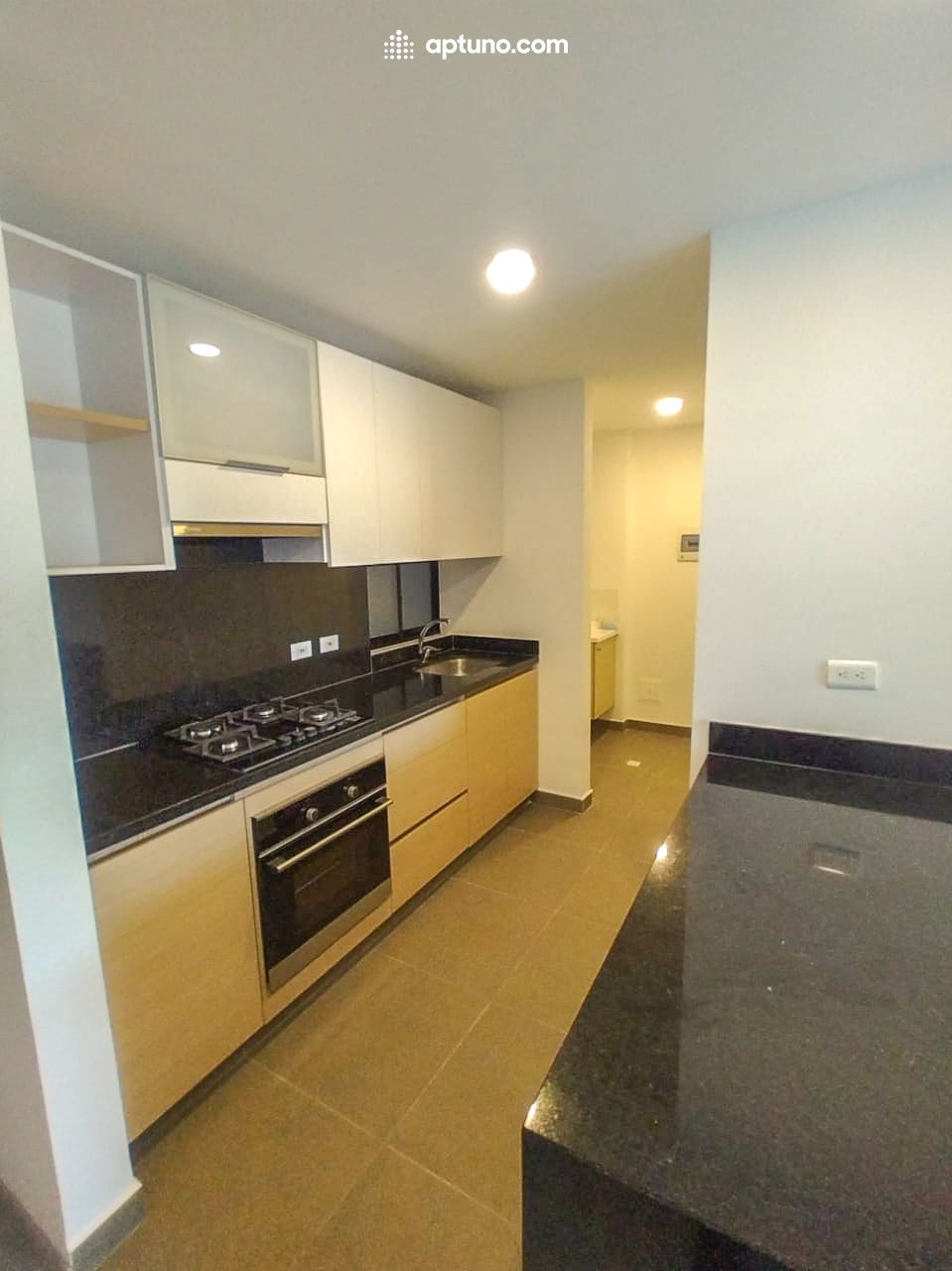 Apartamento en arriendo Lisboa Apartamento en arriendo Lisboa 82 m² - $ 2.300.000