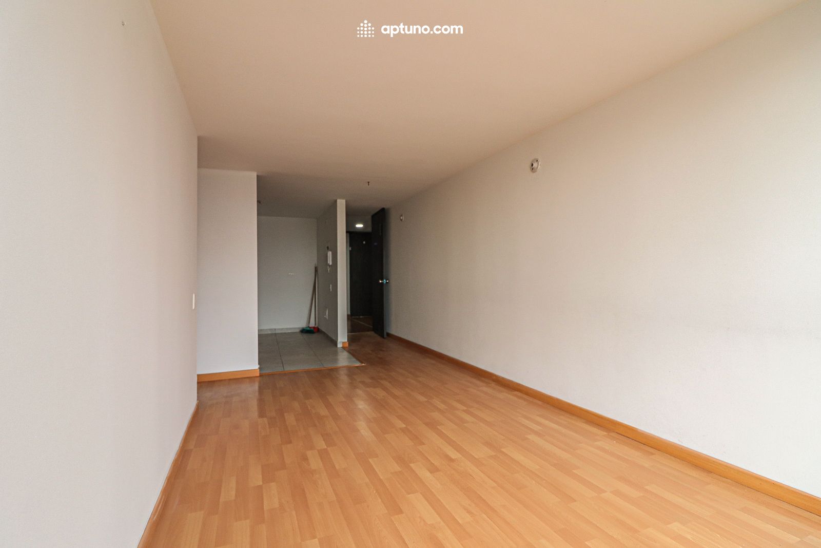 Apartamento en arriendo Lech Walesa 74 m² - $ 1.300.000