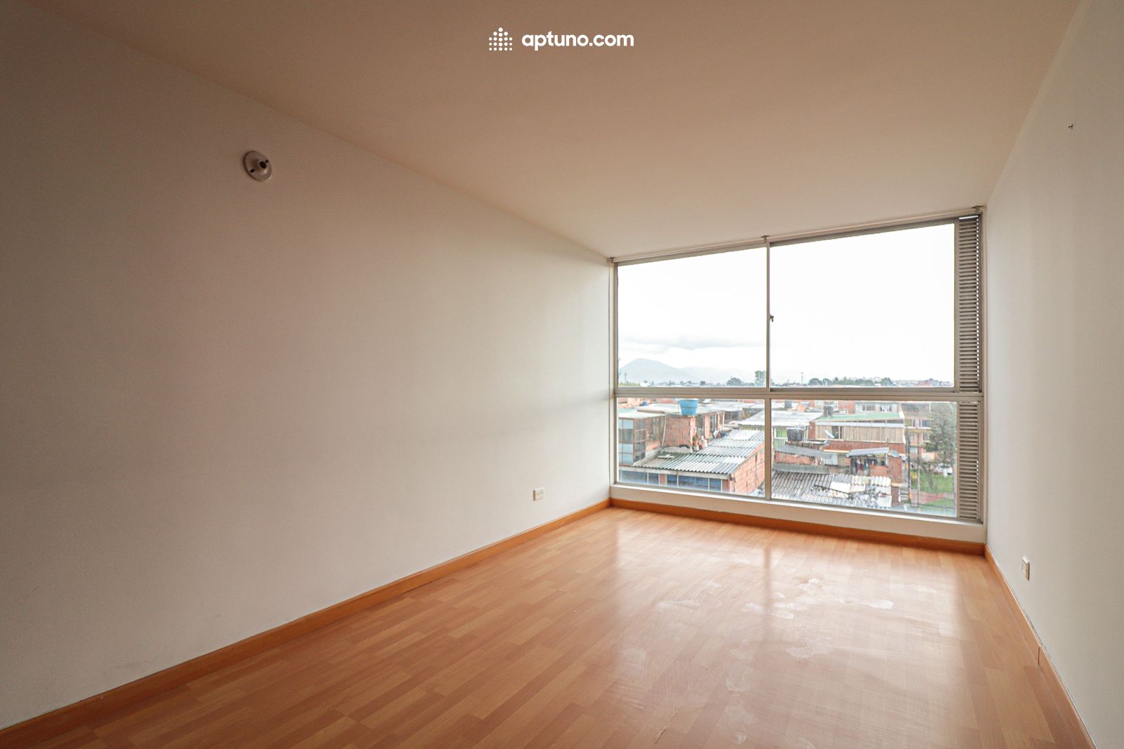 Apartamento en arriendo Lech Walesa 74 m² - $ 1.300.000