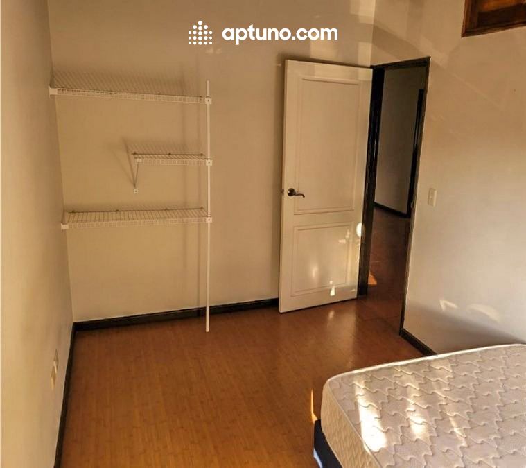 Apartamento en arriendo Granada 140 m² - $ 2.900.000