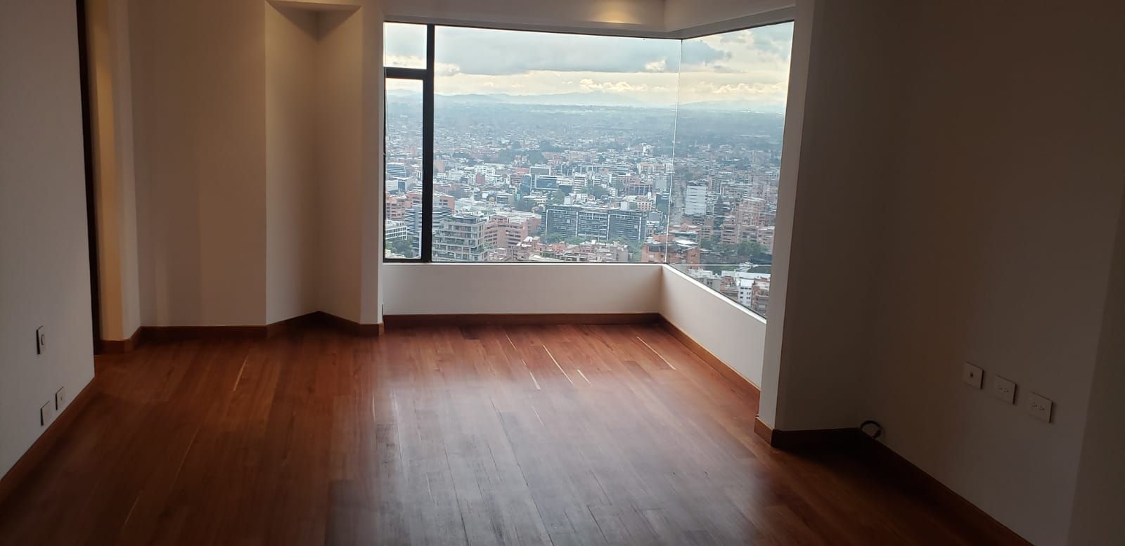Apartamento en arriendo El Refugio 410 m² - $ 24.800.000,00
