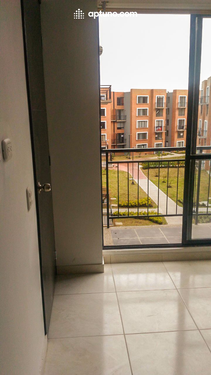 Apartamento en arriendo Madrid 59 m² - $ 800.000