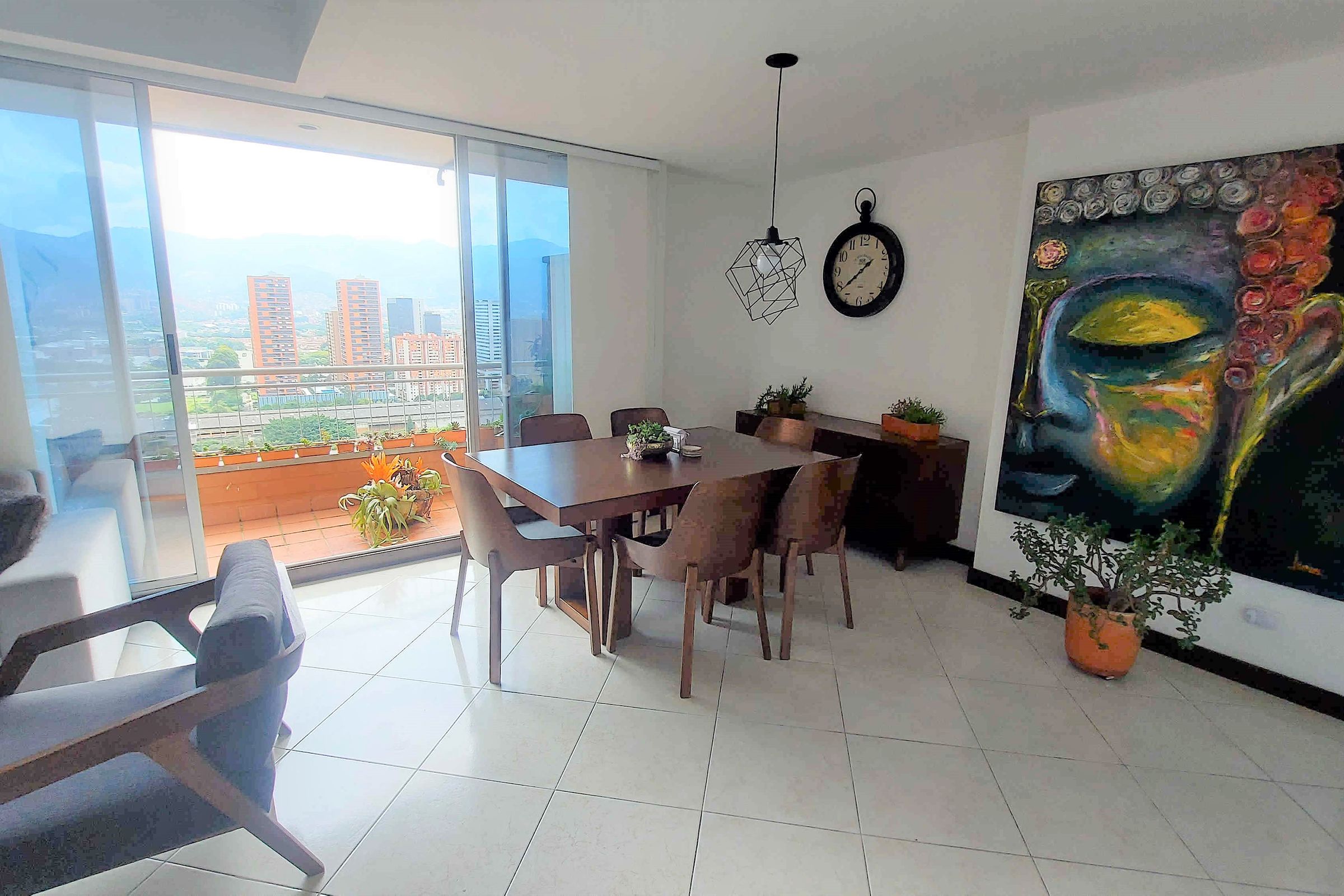 Apartamento en arriendo Castropol 295 m² - $ 10.800.000