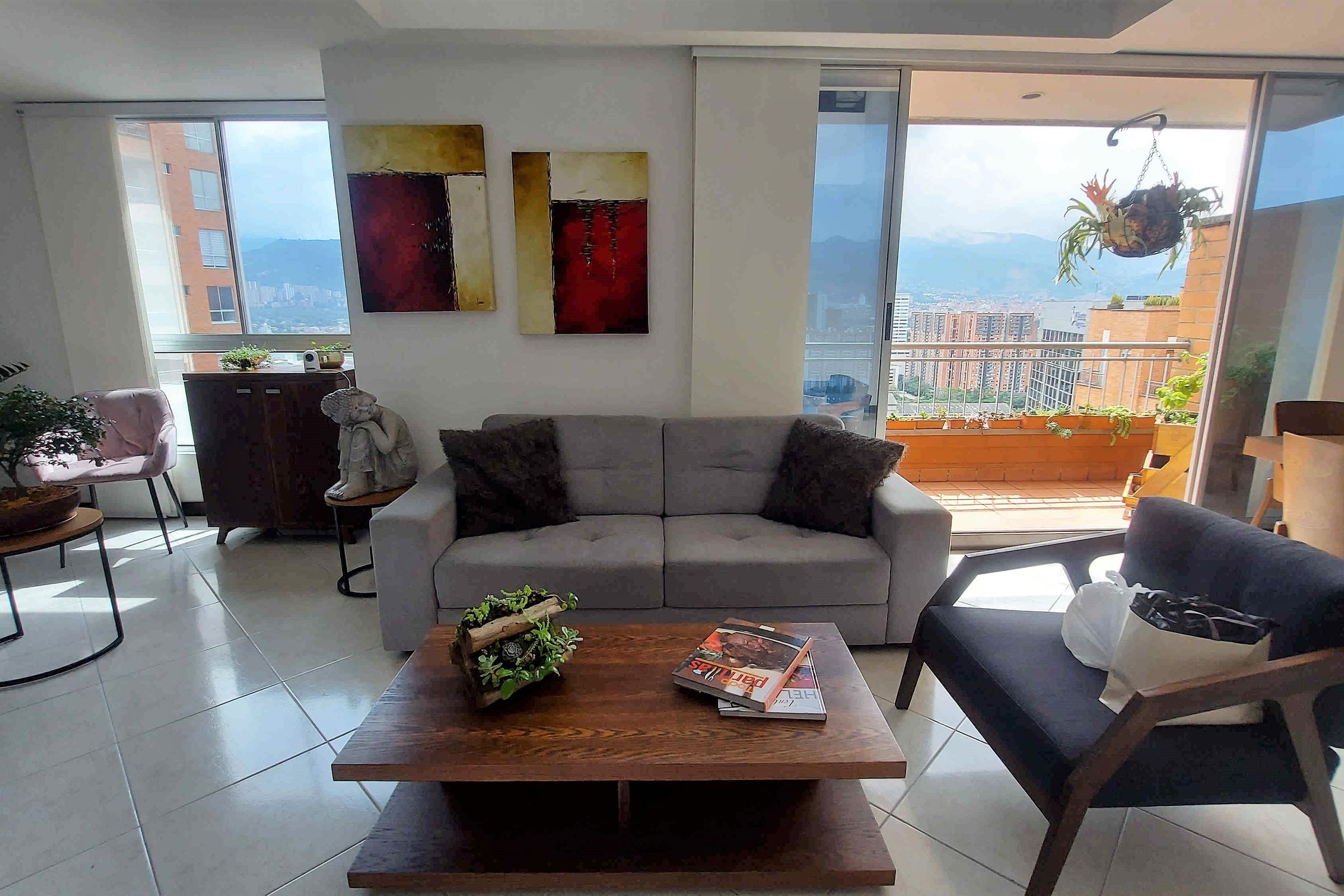 Apartamento en arriendo Castropol 295 m² - $ 10.800.000