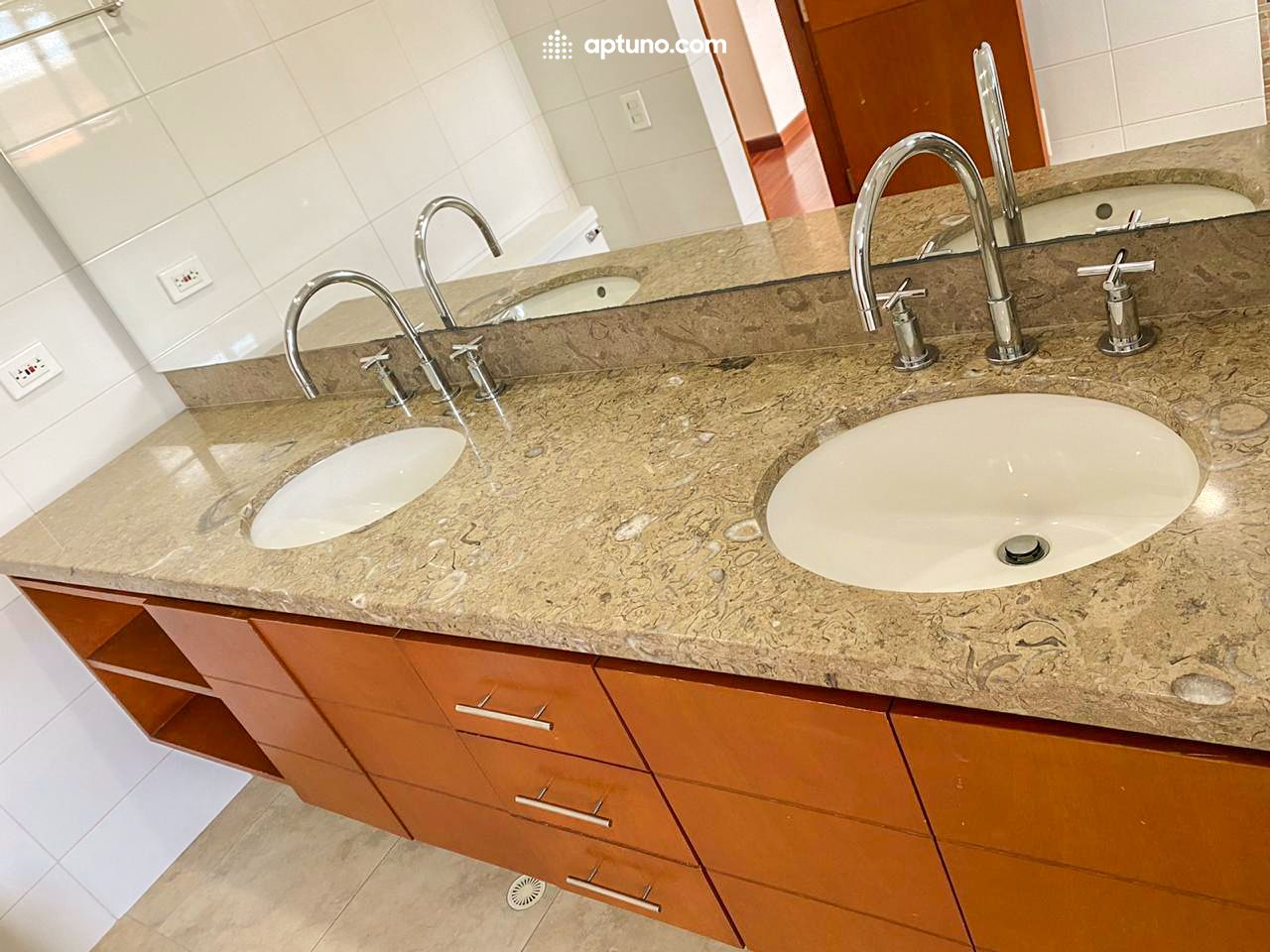 Apartamento en arriendo Niza Suba 208 m² - $ 5.500.000