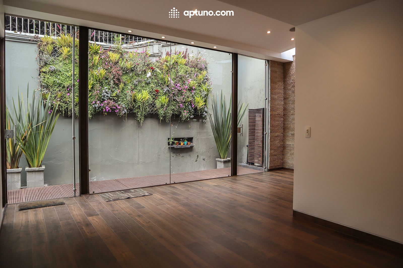 Apartamento en arriendo El Nogal Apartamento en arriendo El Nogal 275 m² - $ 8.000.000