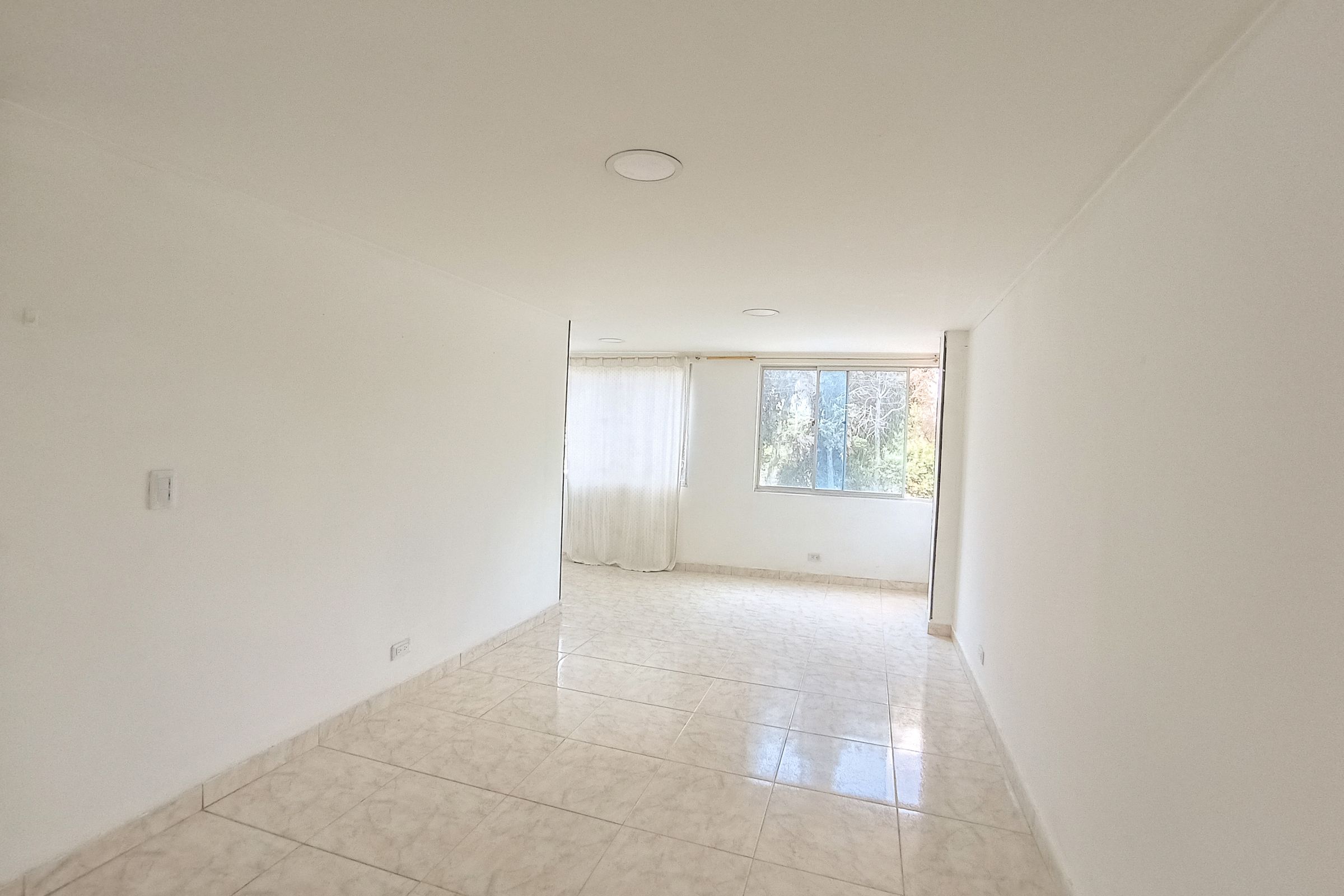 Apartamento en arriendo Villa Mayor Oriental 90 m² - $ 1.150.000
