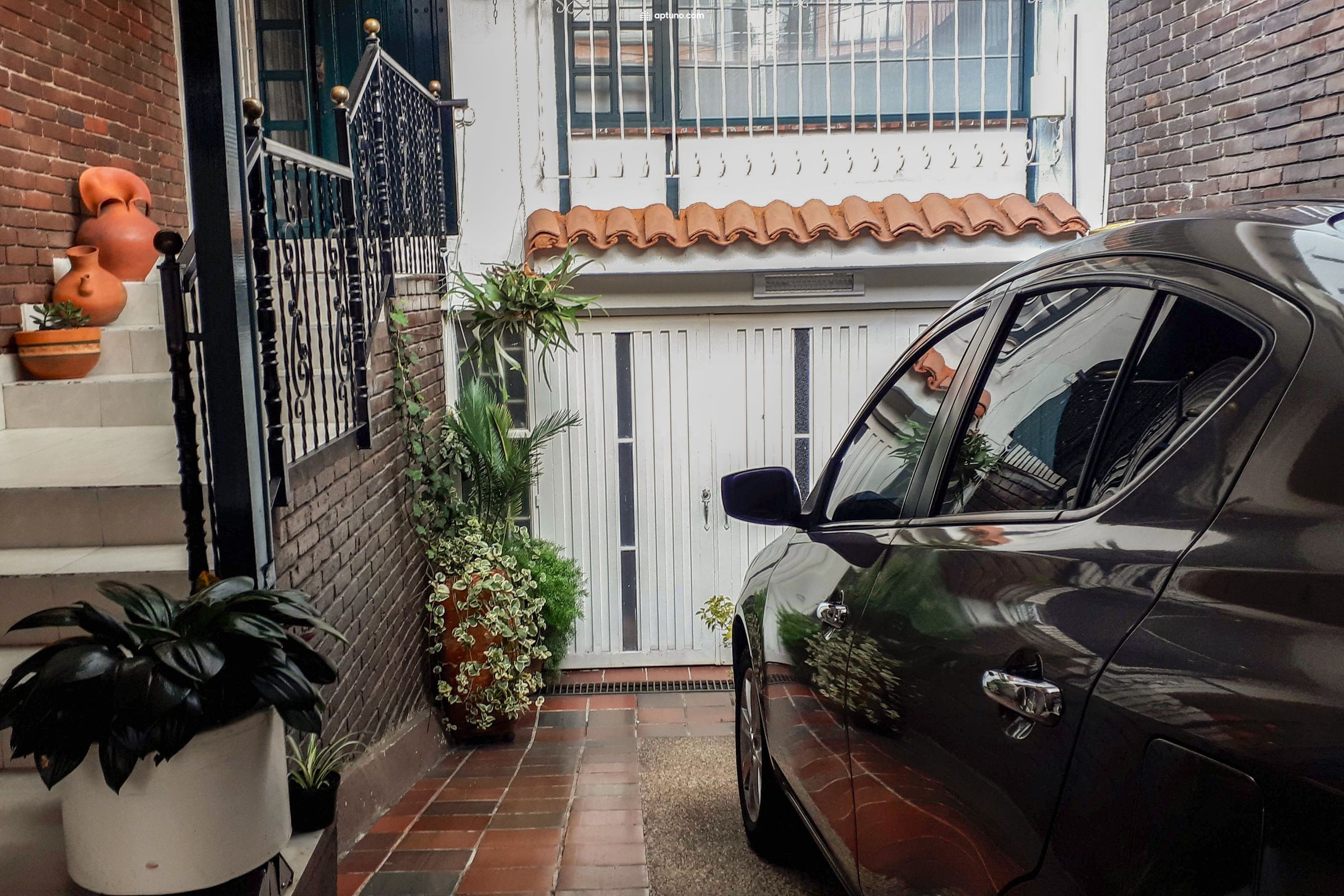 Casa en arriendo Puente Largo 248 m² - $ 4.500.000