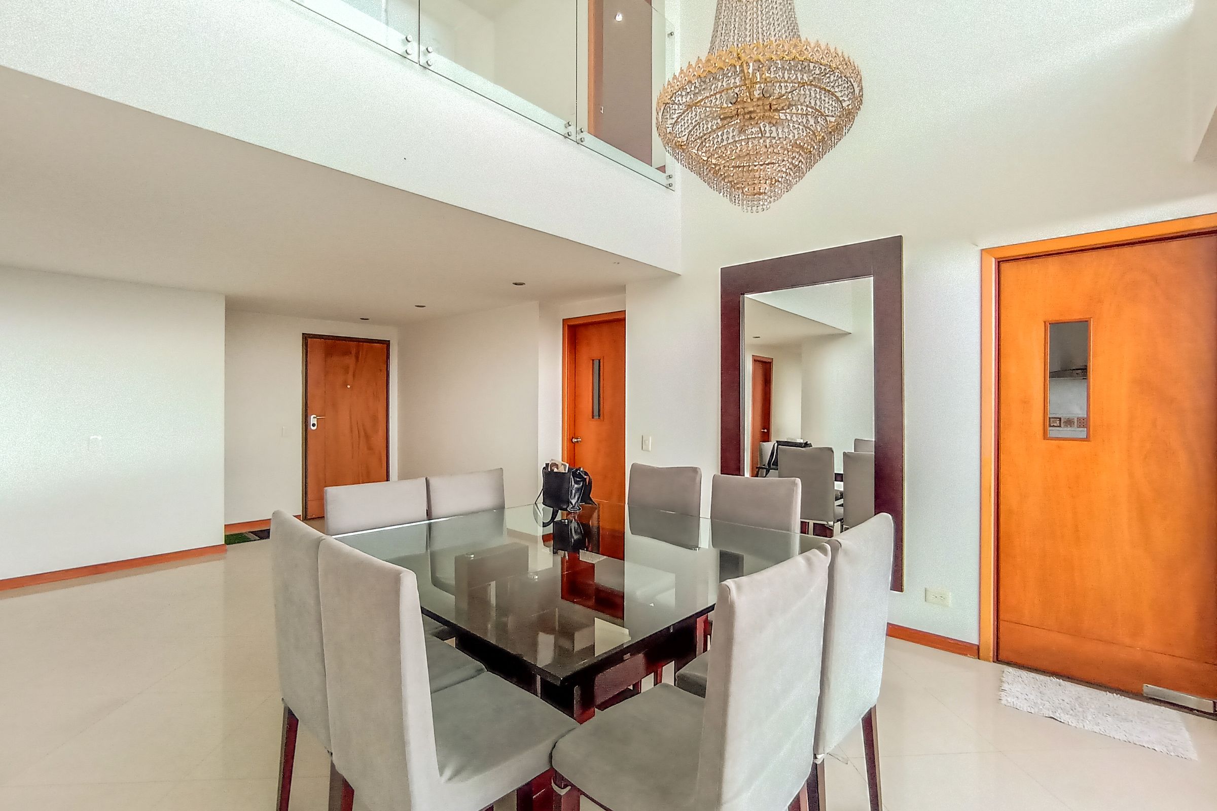 Apartamento en arriendo Mónaco 300 m² - $ 12.000.000