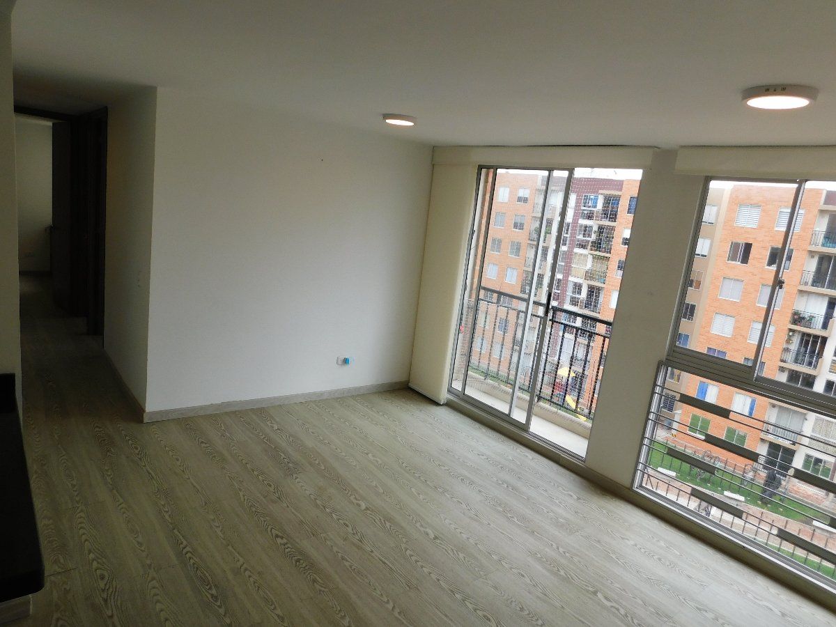 Apartamento en arriendo Madrid 64 m² - $ 930.000
