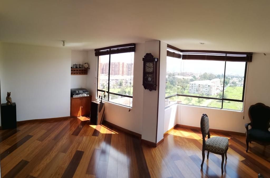 Apartamento en arriendo Santa Helena 120 m² - $ 4.600.000