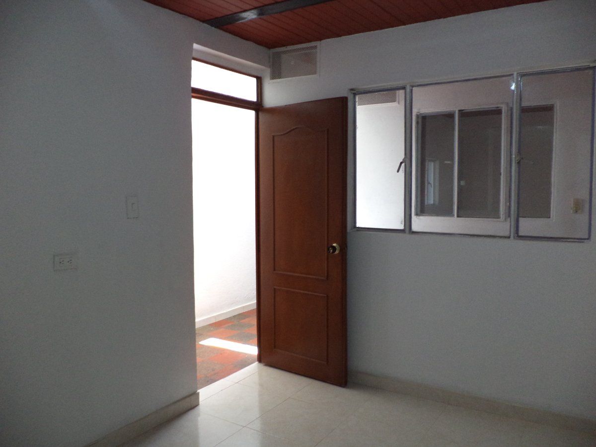 Apartamento en arriendo San José Sur 70 m² - $ 980.000