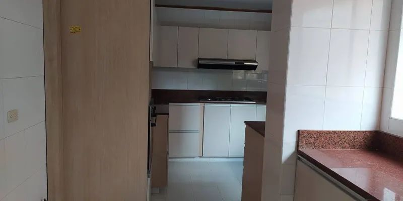 Apartamento en arriendo La Calleja Apartamento en arriendo La Calleja 300 m² - $ 6.700.000