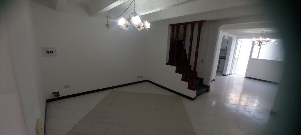 Casa en arriendo Villa Mayor Oriental Casa en arriendo Villa Mayor Oriental 140 m² - $ 2.500.000