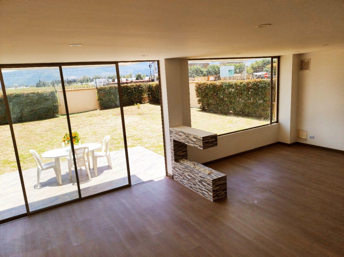 Casa en arriendo Cajicá 205 m² - $ 8.000.000