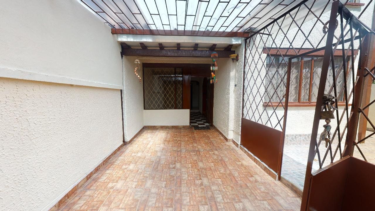 Casa en arriendo en Villa del Prado por $ 