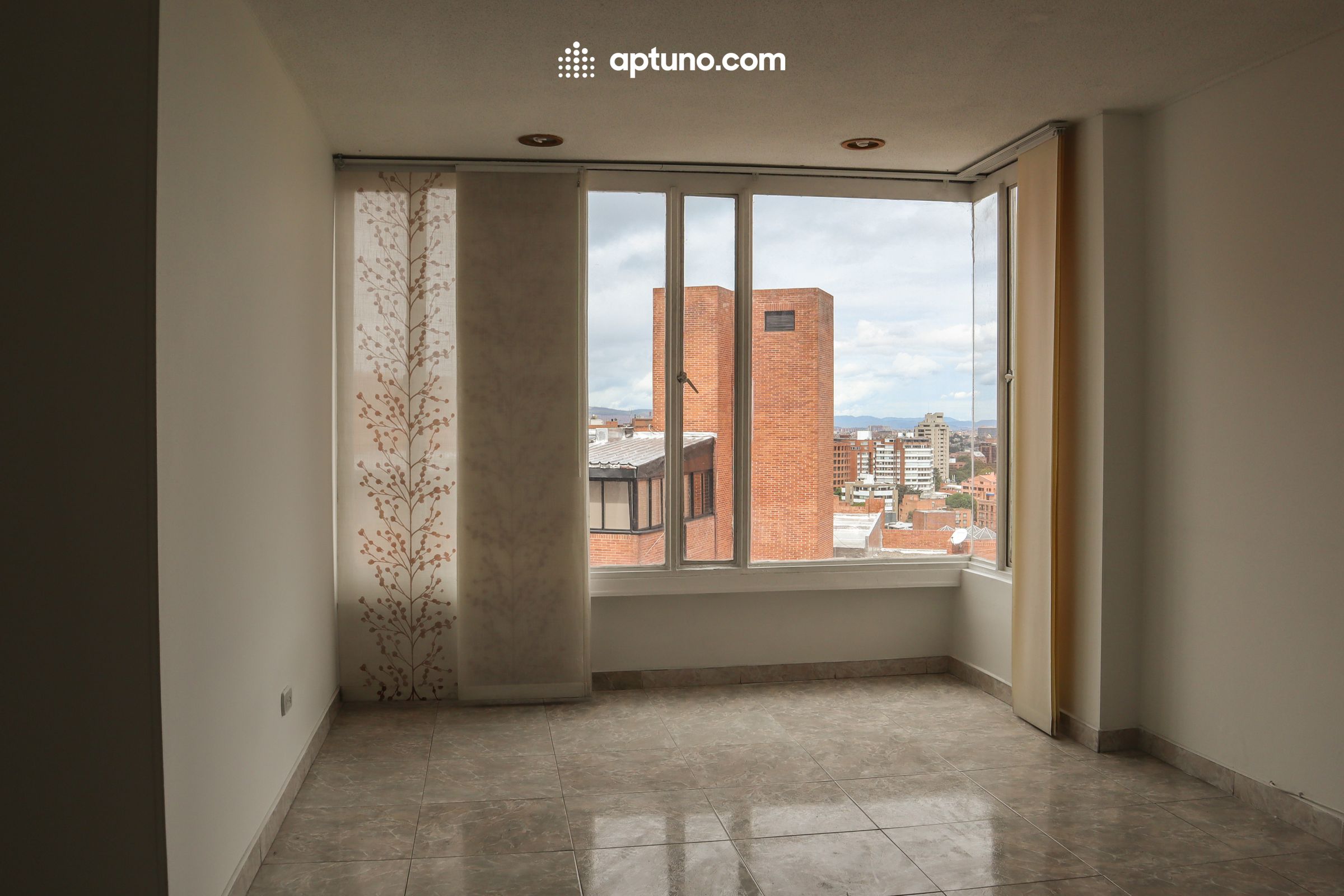 Apartamento en arriendo Los Rosales Apartamento en arriendo Los Rosales 98 m² - $ 2.500.000