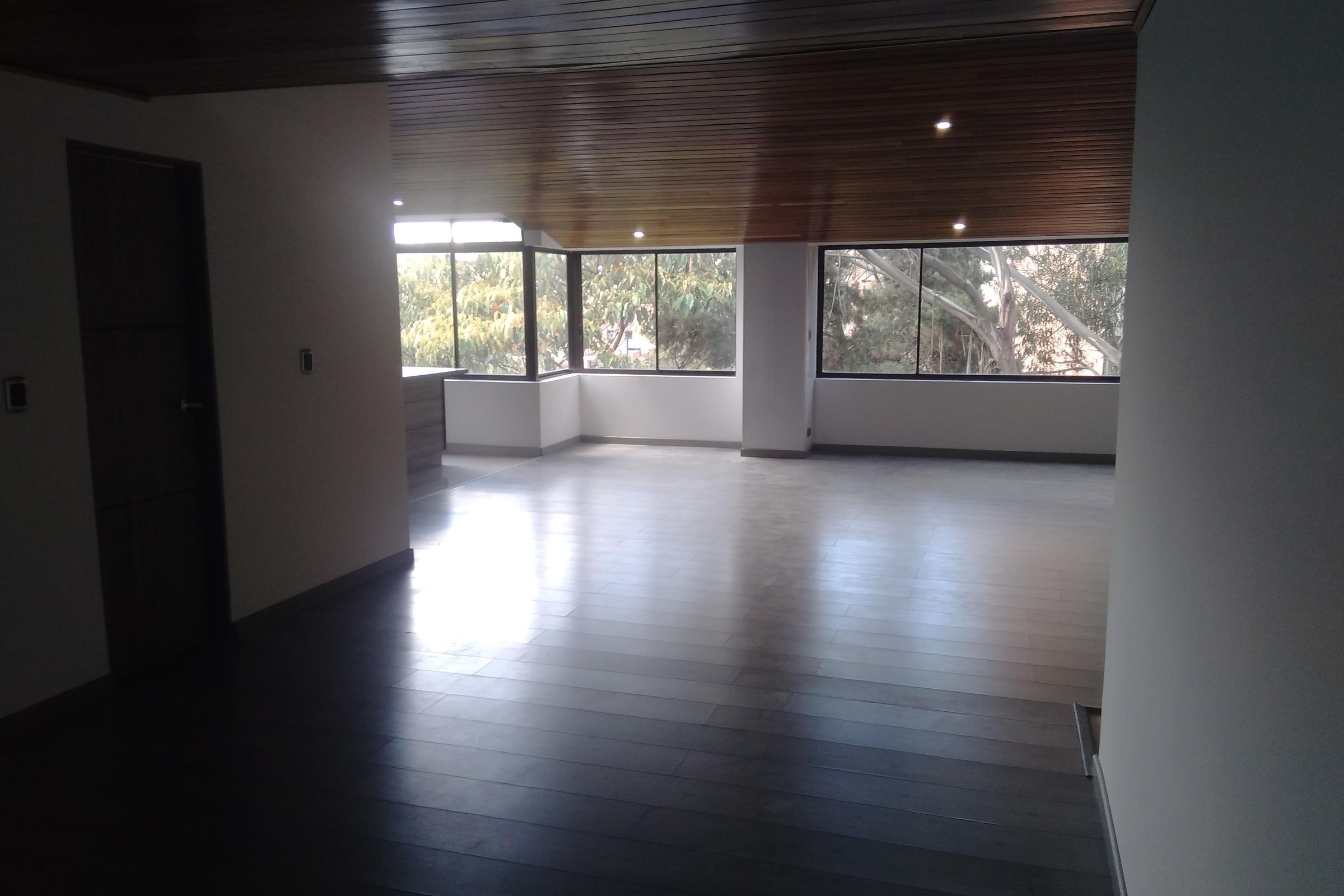 Apartamento en arriendo Los Rosales Apartamento en arriendo Los Rosales 200 m² - $ 7.200.000
