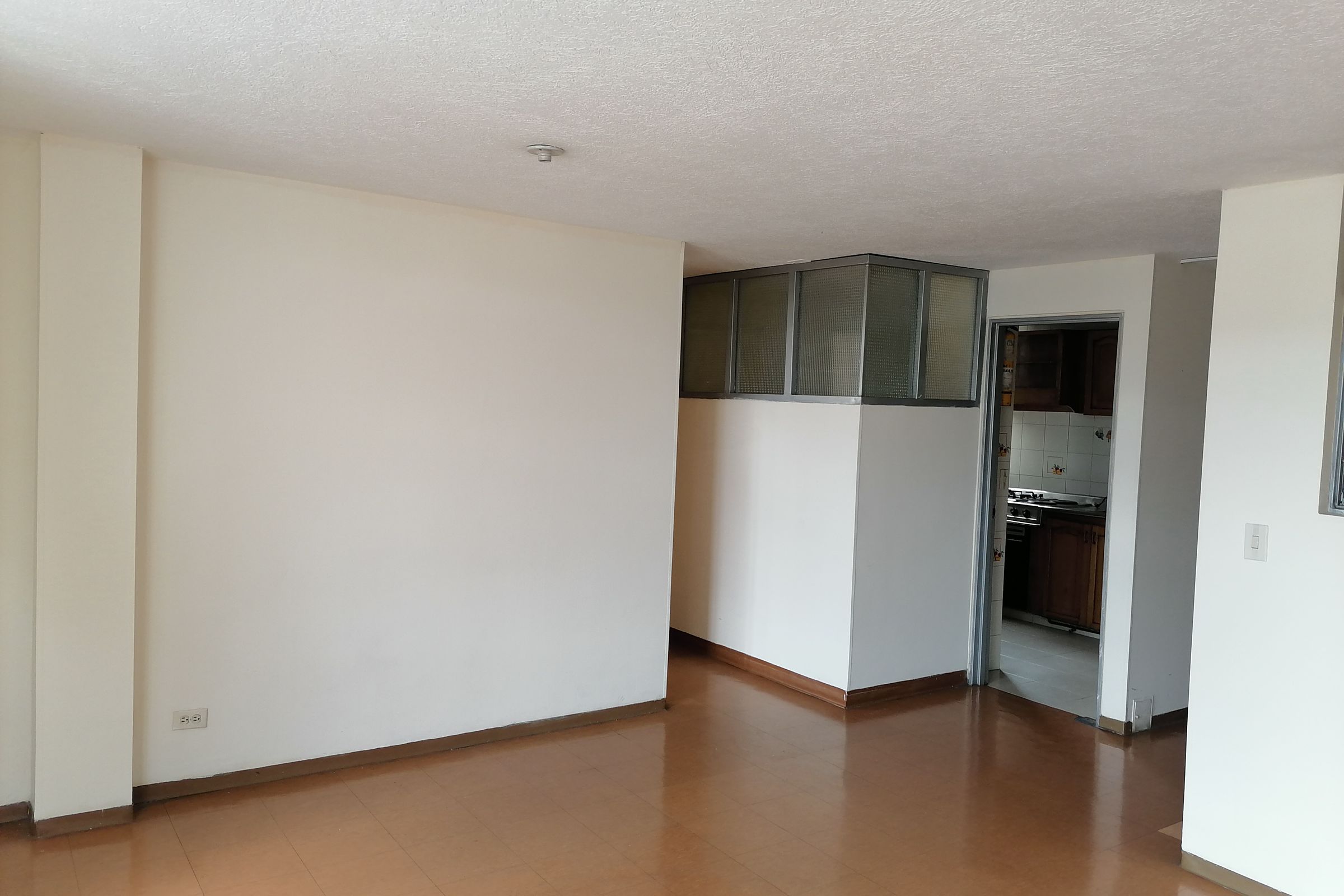 Apartamento en arriendo José Joaquín Vargas 80 m² - $ 1.000.000