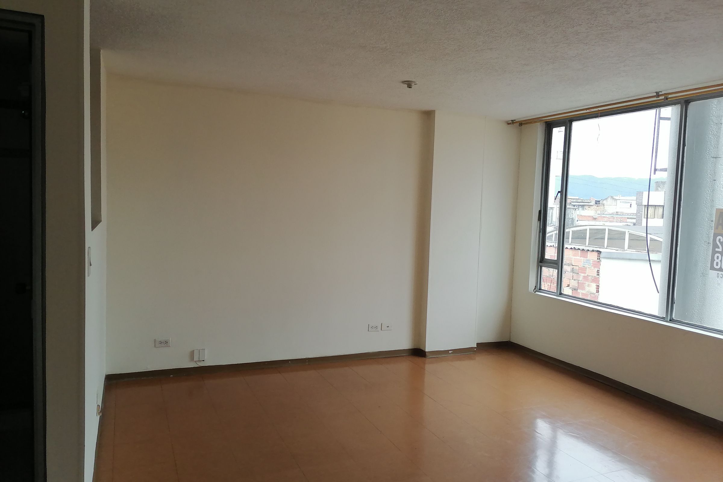 Apartamento en arriendo José Joaquín Vargas 80 m² - $ 1.000.000