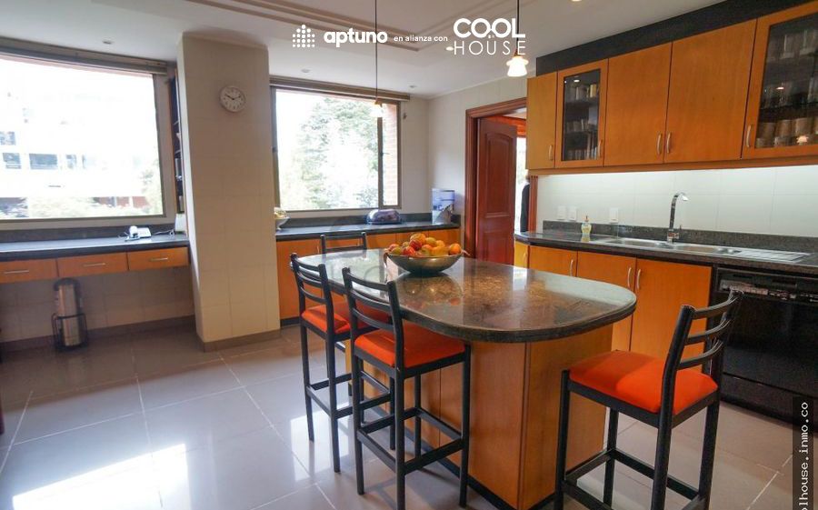 Apartamento en arriendo Los Rosales Apartamento en arriendo Los Rosales 338 m² - $ 26.600.000