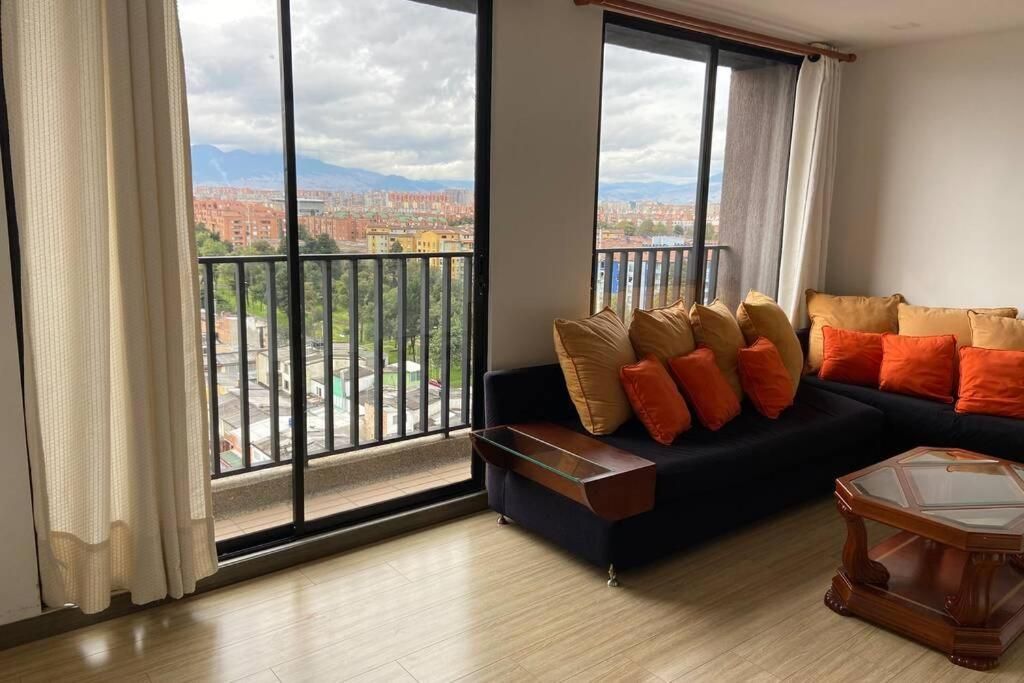 Apartamento en arriendo Ferrocaja Fontibón Apartamento en arriendo Ferrocaja Fontibón 87 m² - $ 2.500.000