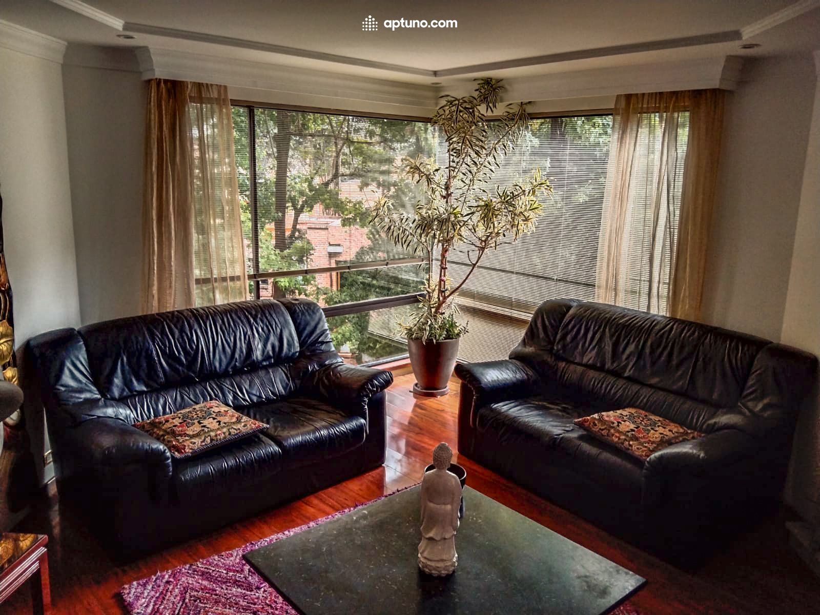 Apartamento en arriendo La Carolina Apartamento en arriendo La Carolina 131 m² - $ 5.000.000