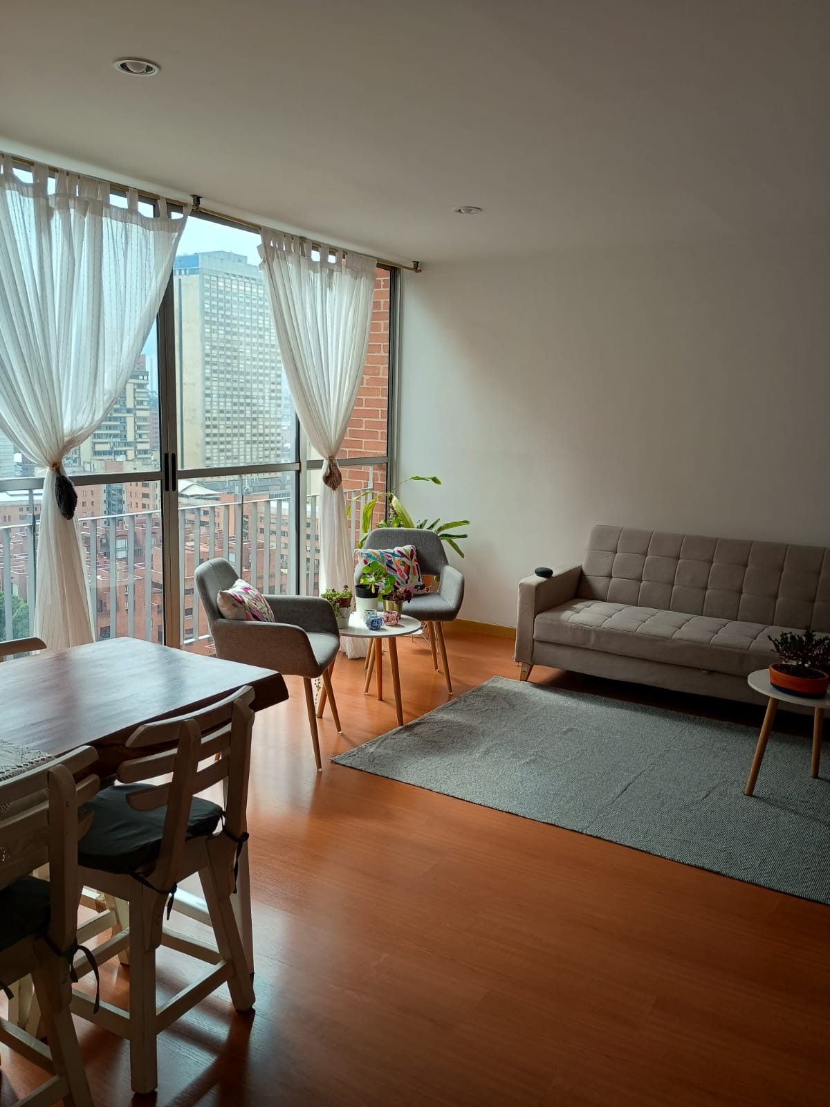 Apartamento en arriendo Samper Apartamento en arriendo Samper 0 m² - $ 2.700.000