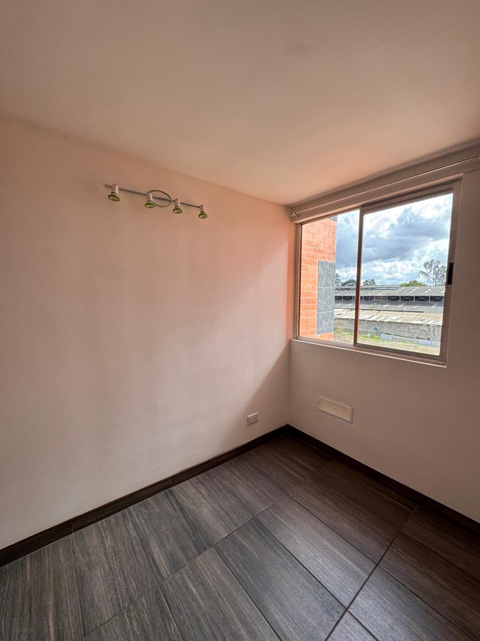 Apartamento en arriendo La Giralda 0 m² - $ 1.270.000