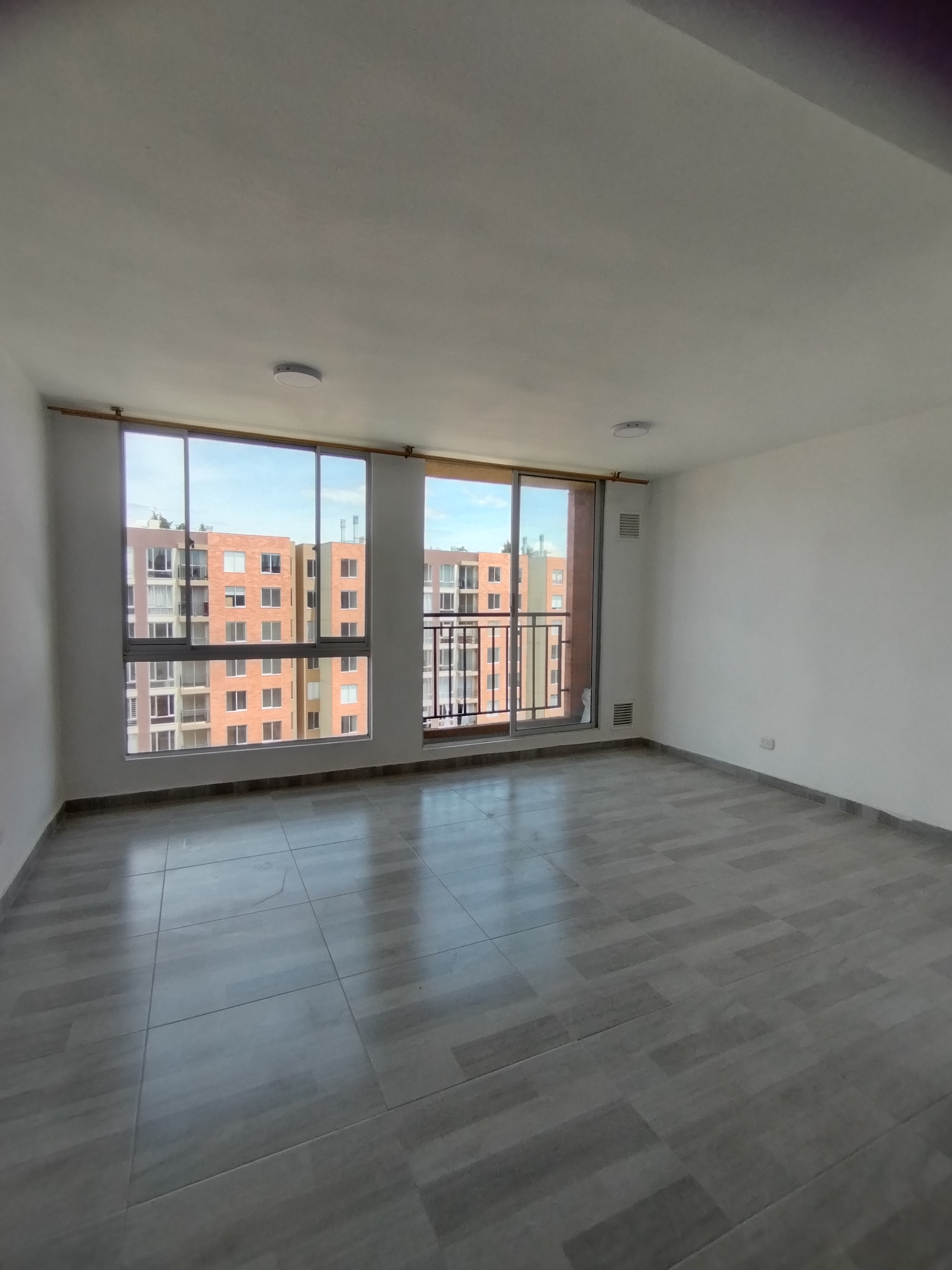 Apartamento en arriendo Madrid Apartamento en arriendo Madrid 0 m² - $ 1.300.000